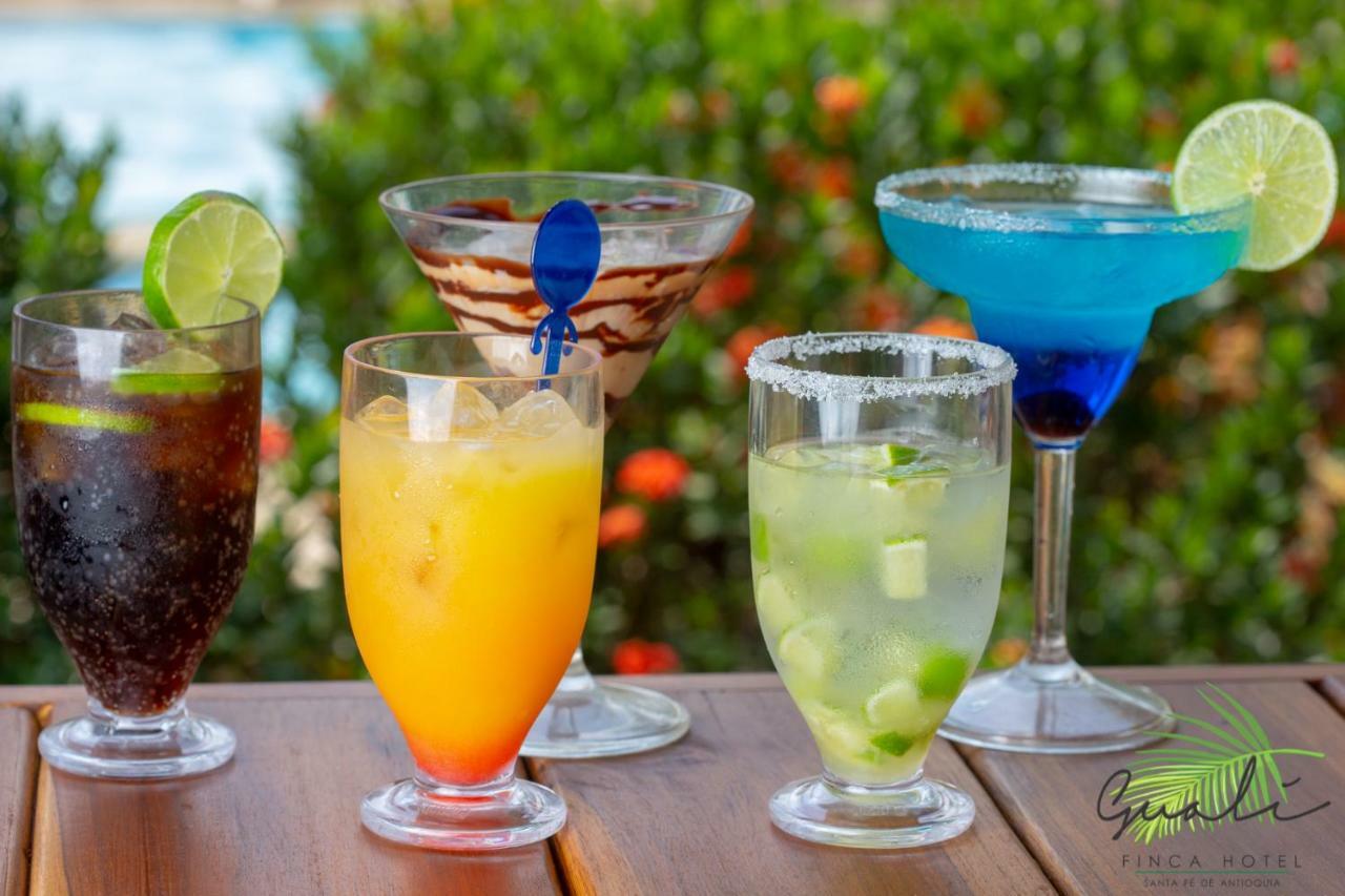 Finca Hotel Guali Santafe ซานตาเฟเดอันตีโอเกีย ภายนอก รูปภาพ