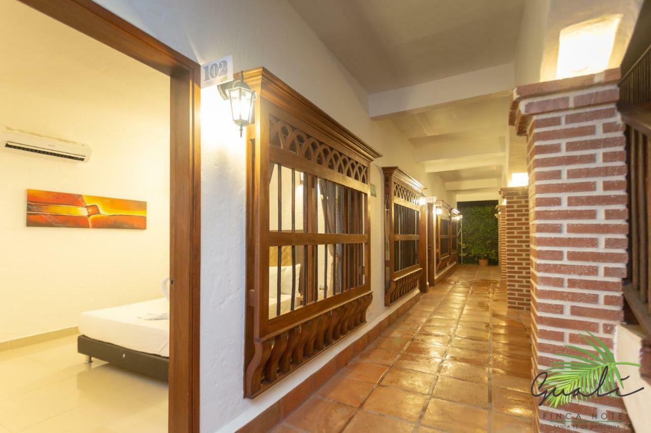 Finca Hotel Guali Santafe ซานตาเฟเดอันตีโอเกีย ภายนอก รูปภาพ